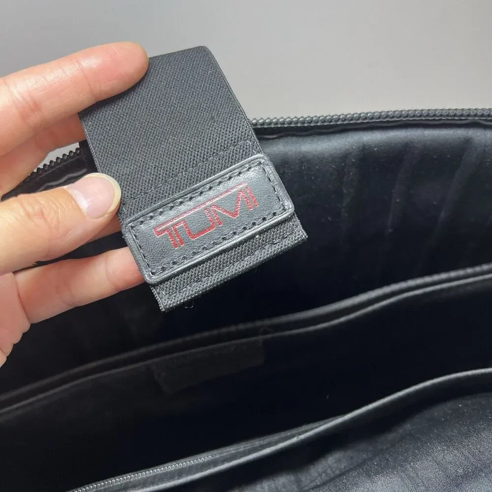 TUMI Alpha Expandable Organizer Briefcase Laptop Bag Black  26141 DH